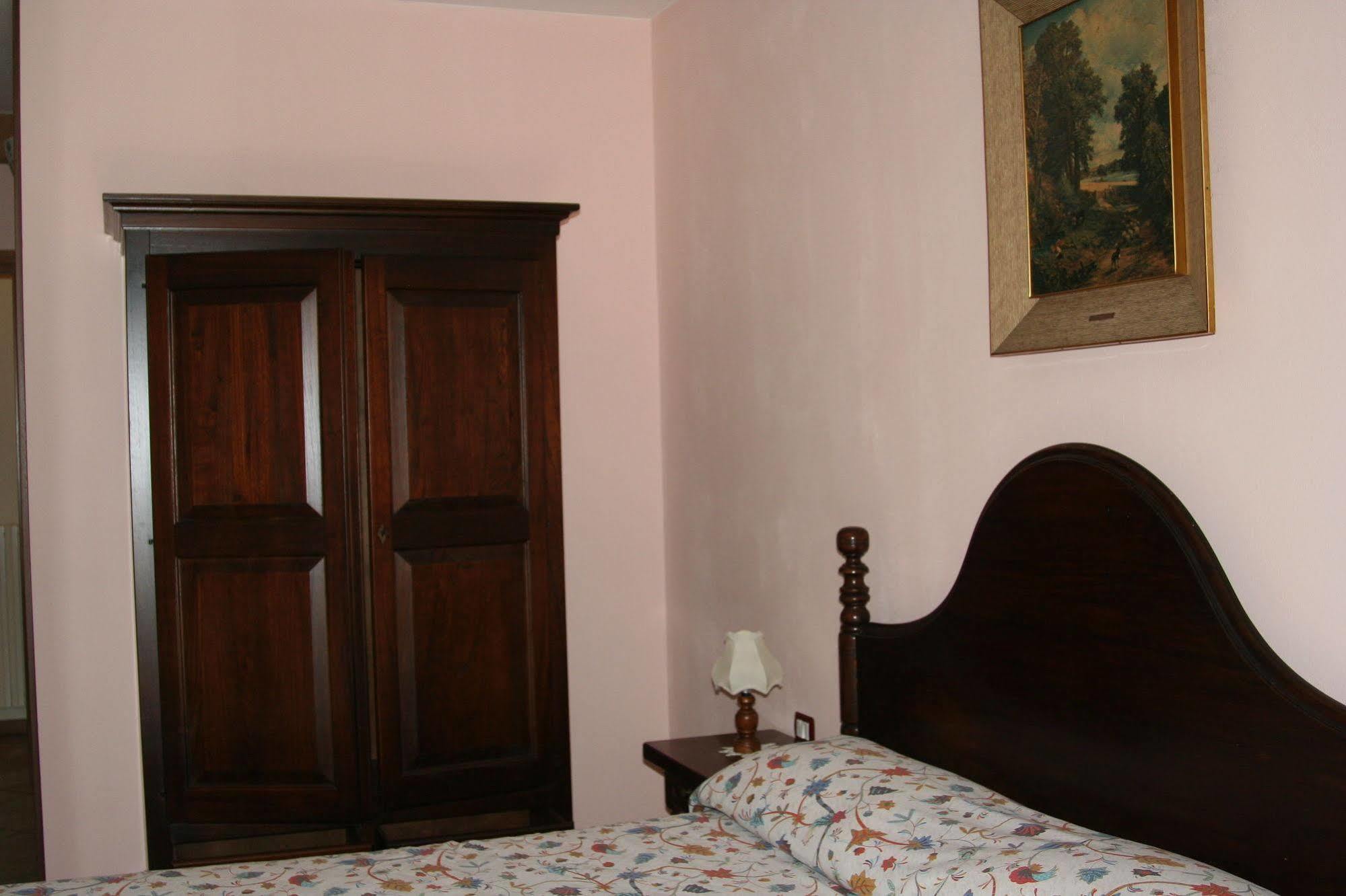 Agriturismo Altana Del Motto Rosso Gattico Εξωτερικό φωτογραφία